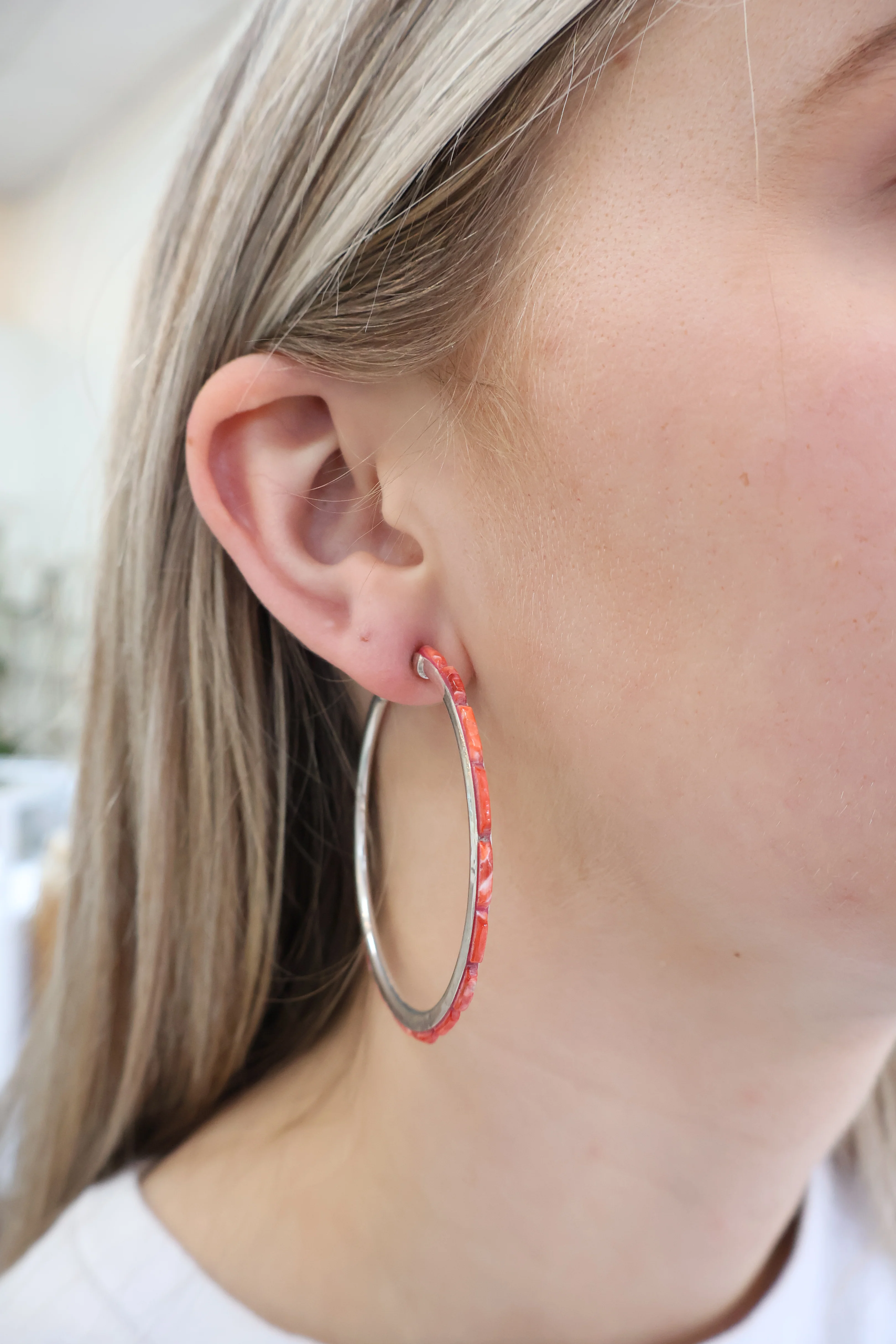 2 1/4" Red Spiny Oyster Hoops - Image 2