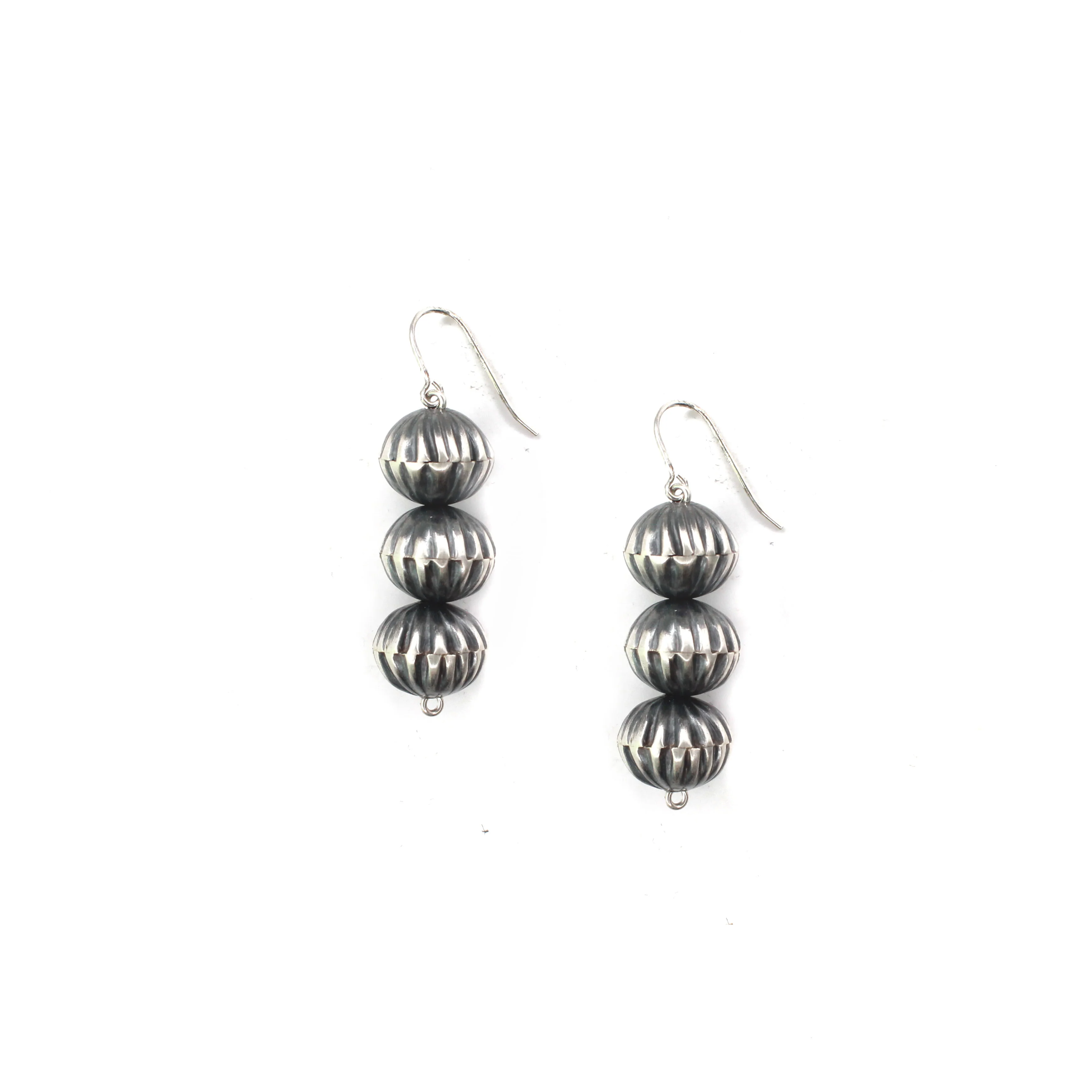 14mm Navajo Pearl Earrings