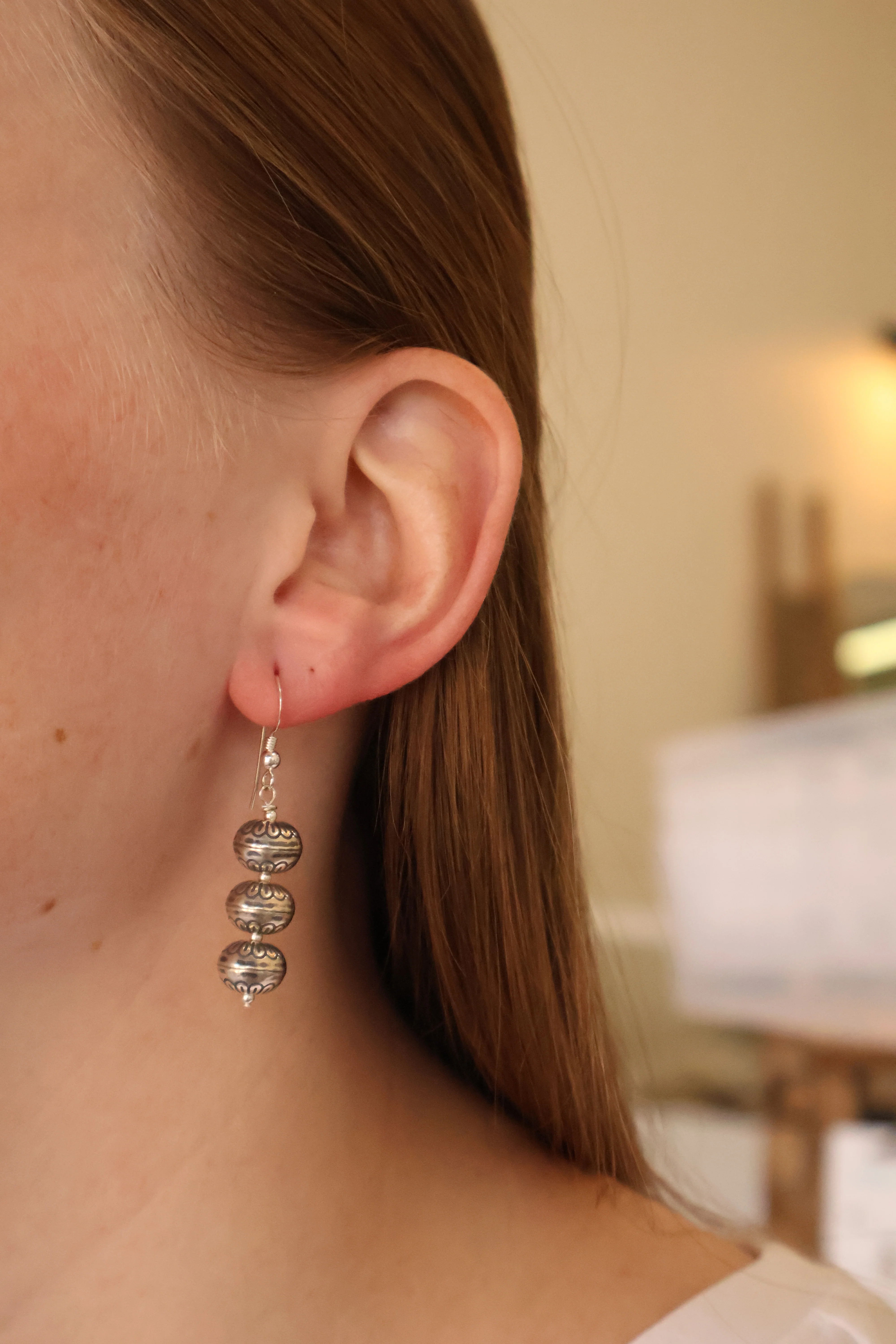 10mm Stamped Handmade Pearl Earrings - Image 2